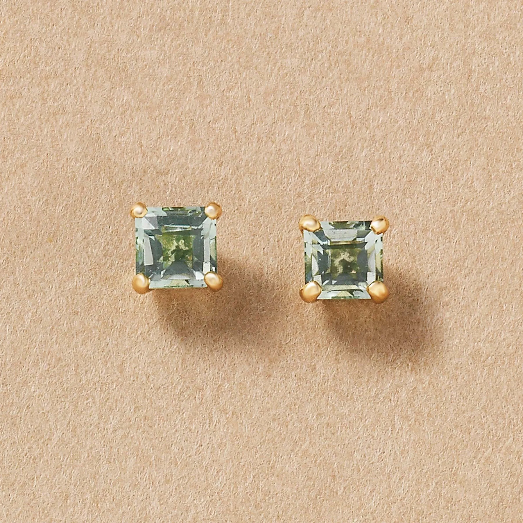 [Second Earrings] 18K Yellow Gold Square Chess Cut Earrings