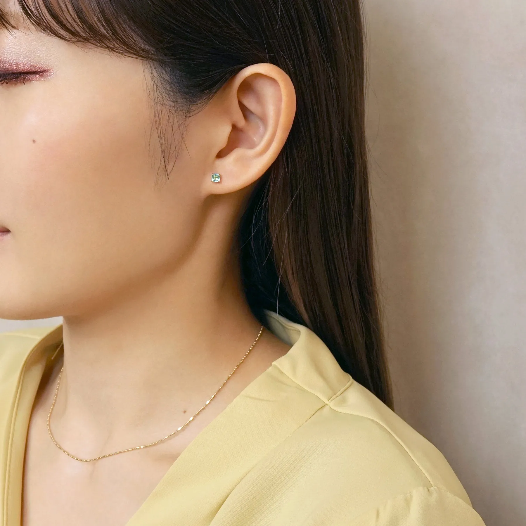 [Second Earrings] 18K Yellow Gold Square Chess Cut Earrings