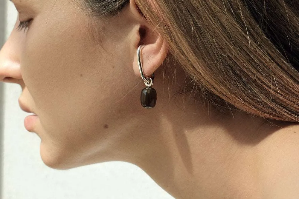 SMOKY QUARTZ HUG EARRING