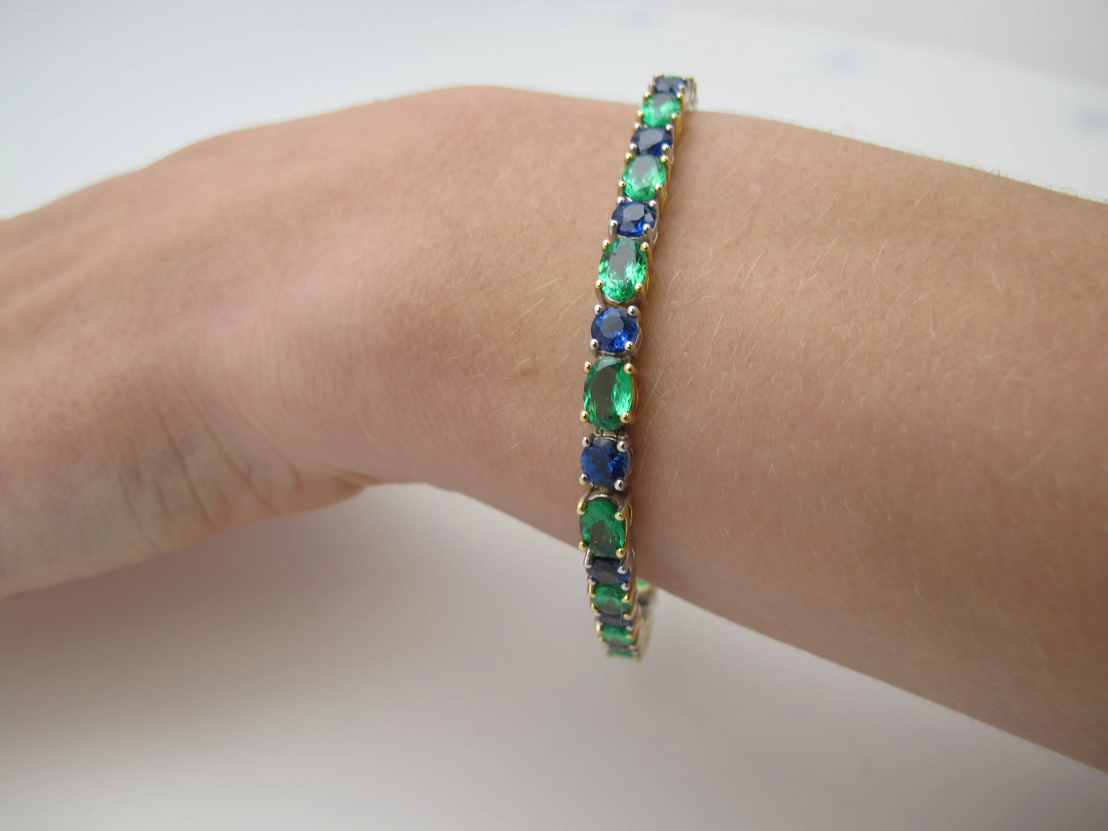 Tsavorite Green Garnet and Blue Sapphire Link Bracelet in 18k Gold